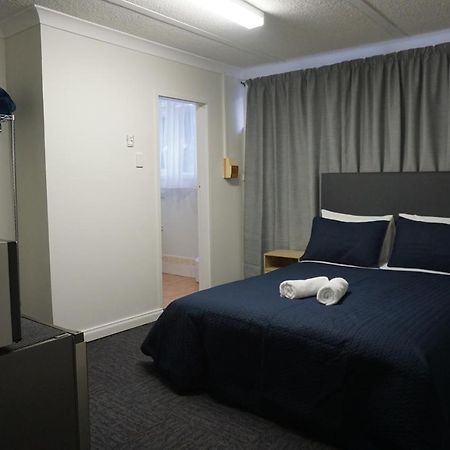 Warners Bay Hotel Luaran gambar