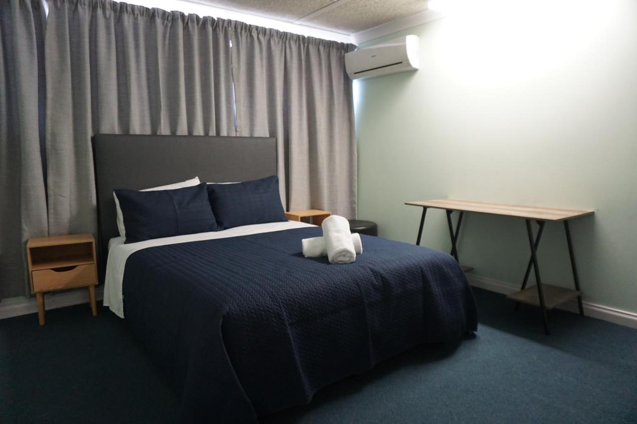 Warners Bay Hotel Luaran gambar